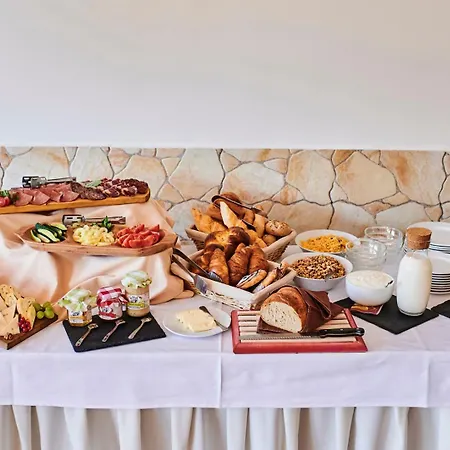 Szent Kristof Borbirtok Bed & Breakfast