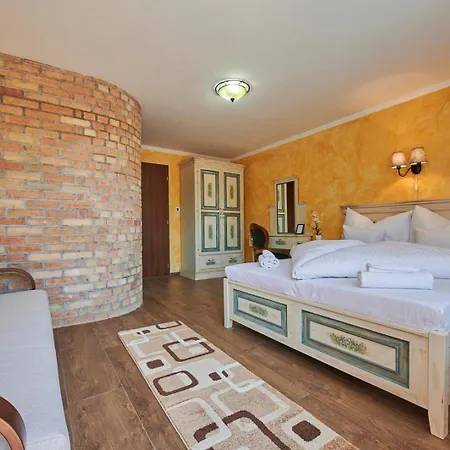 Bed & Breakfast Szent Kristof Borbirtok *